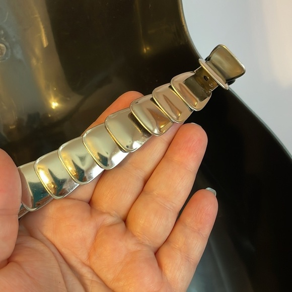 Unbranded Silver Colored Metal Rectangular Scale Elastic Belt OS - Picture 8 of 14